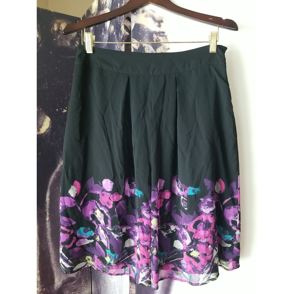 East 5th Womens Skirt Size 10 Black Purple Floral Short A Line Zip Up